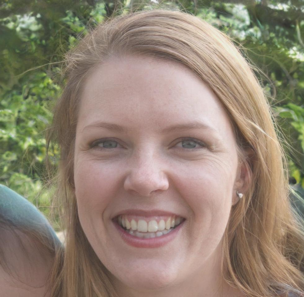 Portrait d'Emma Leroy, experte en marketing et analytics